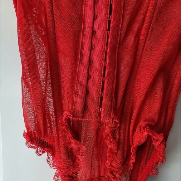 VICTORIA'S SECRET GOLD LABEL  - Picture 7 of 10